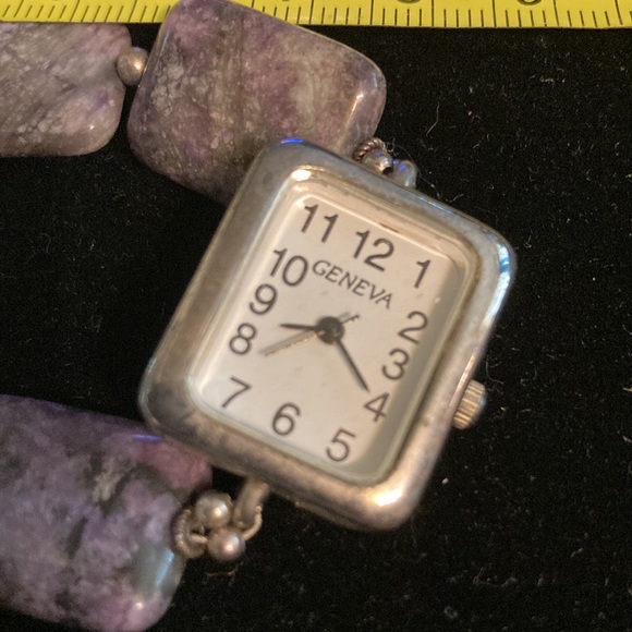 Geneva Amethyst cabochon gemstone magnetic watch - Picture 2 of 10